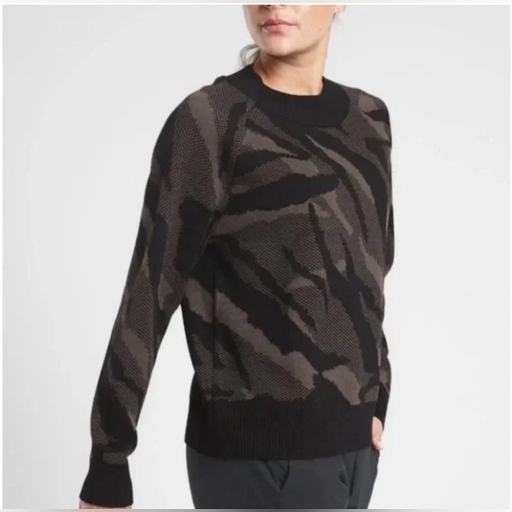 Athleta soft black and tan camo sweater. Like new. Size XS.